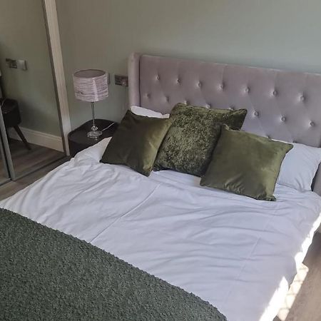 Jasmin Apartments - Luxury 1 & 2 Bedroom Units With Free Parking Bushey Extérieur photo