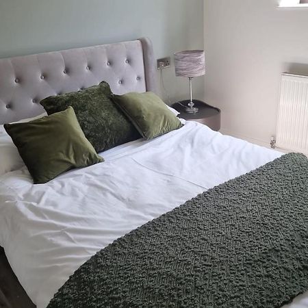Jasmin Apartments - Luxury 1 & 2 Bedroom Units With Free Parking Bushey Extérieur photo