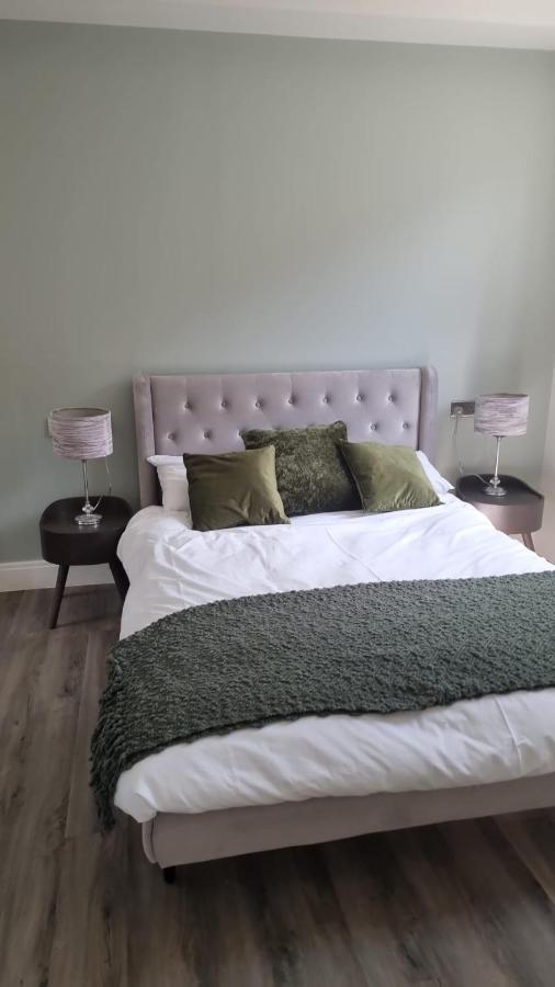 Jasmin Apartments - Luxury 1 & 2 Bedroom Units With Free Parking Bushey Extérieur photo